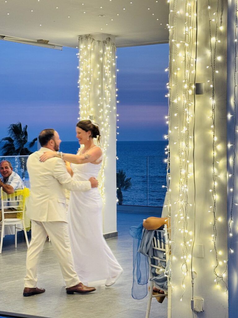 First dance at sunset, Paphos, Cyprus / Elso tanc naplementeben, Paphos / Πρωτος χορος στο ηλιοβασιλεμα, Παφος